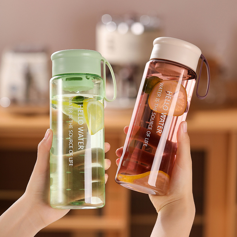 Sports Equipment Advertisement - Transparent Single-layer Plastic Cup with Tea